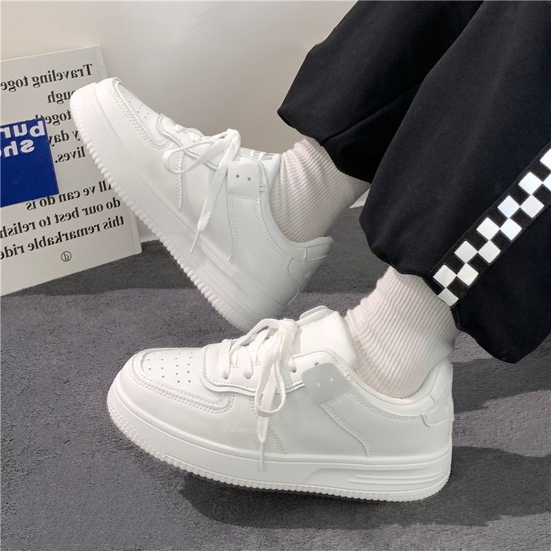 レディース プラットフォーム ホワイトスニーカー 軽量で快適 - Vans Shoes Old Skool のレビューと価格